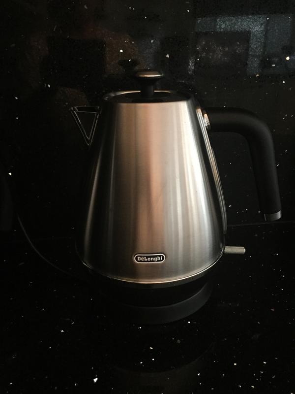 Electric kettle DeLonghi distinta kbi2001, 1,7 L kettles Tea Home