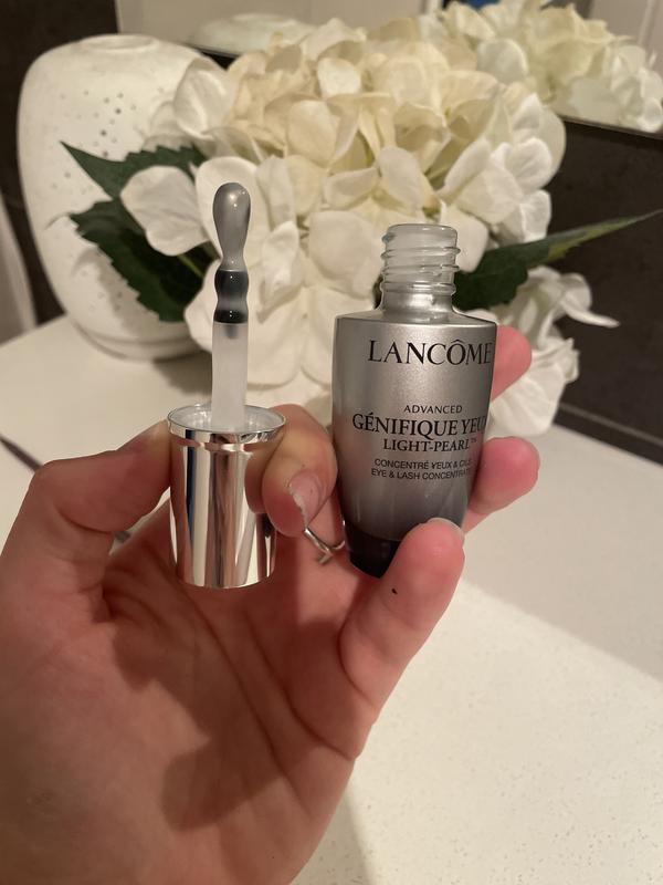 Review Genifique Eye Light Pearl Shelly Lighting