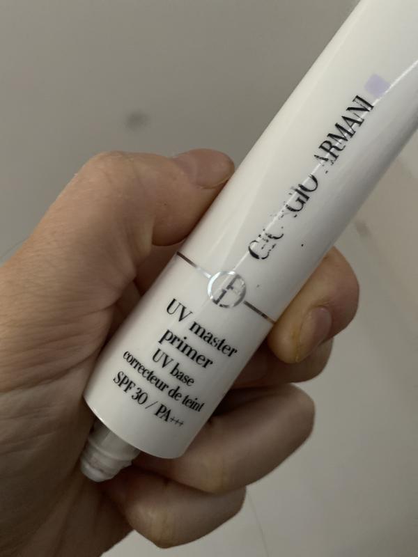 Armani shop uv primer