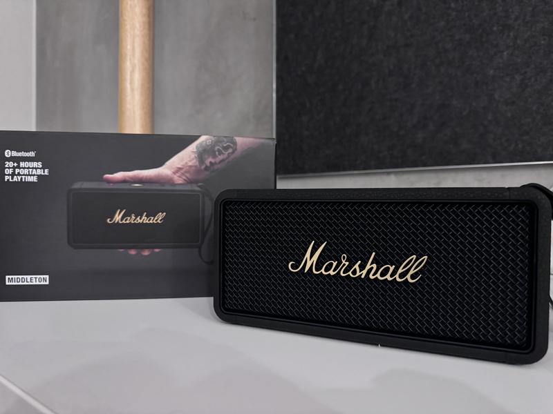 三【美品】Marshall Middleton Marshall Middleton Speaker 252083 in Black & Brass | MYER