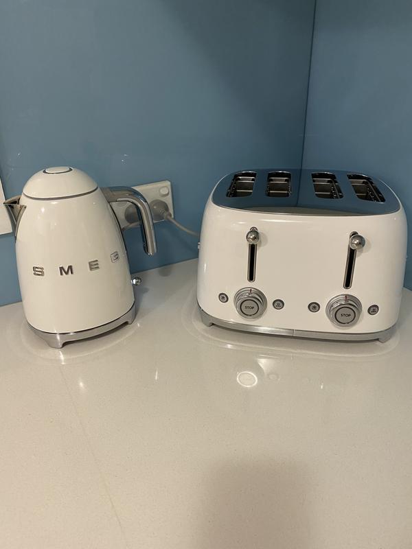 Product Review : Smeg 50's Style 4 Slice Toaster White TSF03WHAU 