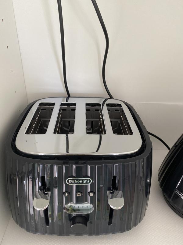 Breville Toaster Black VTT476 220-240 Volt