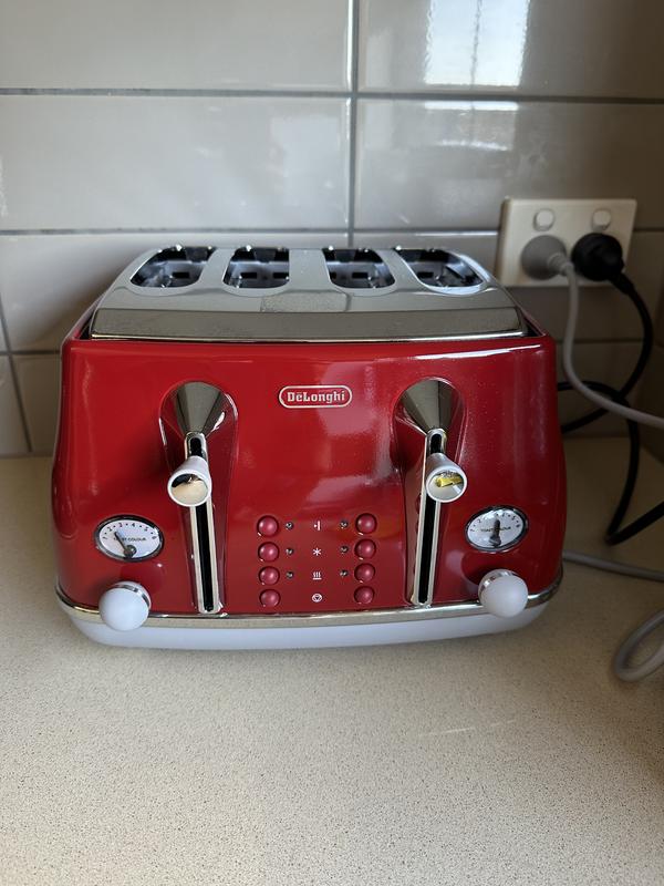 CTOC4003.R Icona Capitals 4 Slice Toaster Tokyo Red De Longhi AU