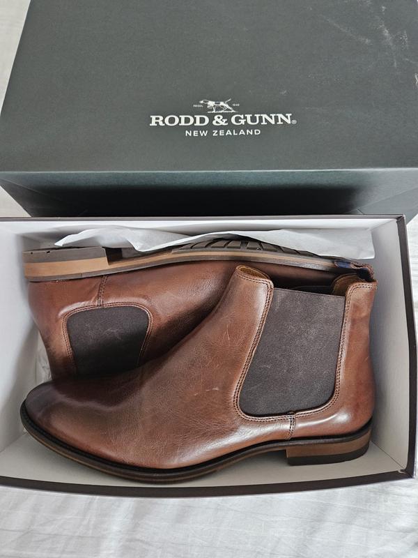 Rodd & Gunn Murphys Road Chelsea Boot Chocolate | MYER display picture 3