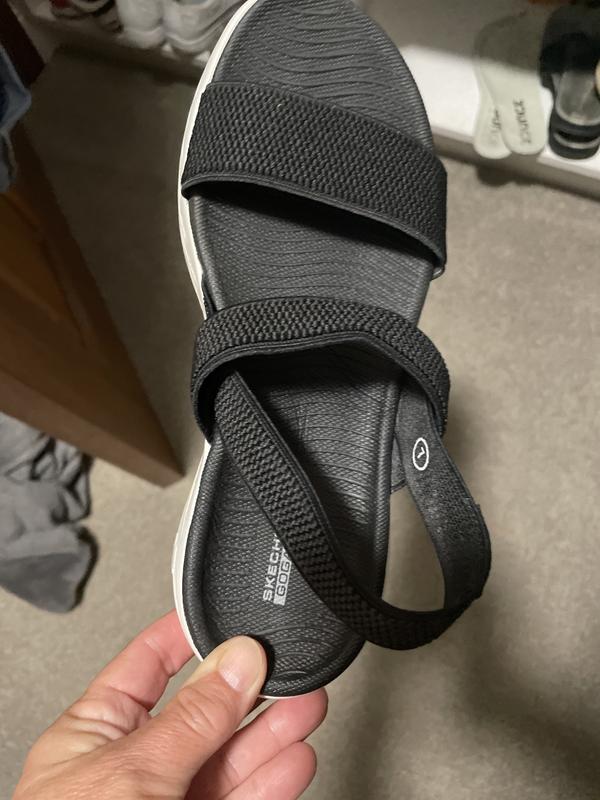 Skechers on the 2024 go 600 sandals reviews