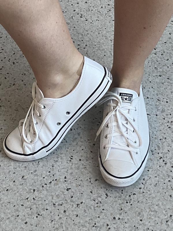 Dainty converse clearance review