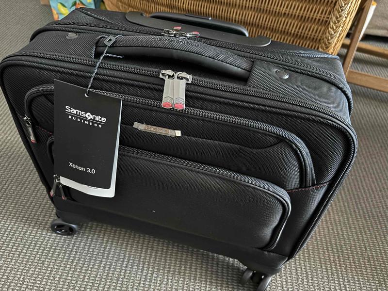 Samsonite mobile cheap office costco