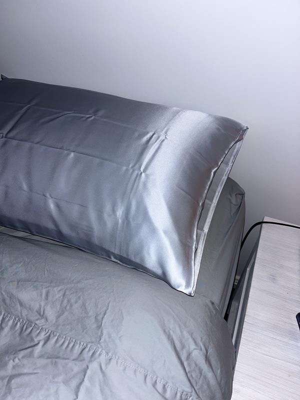 Luxe Silk Pillowcase in Blush