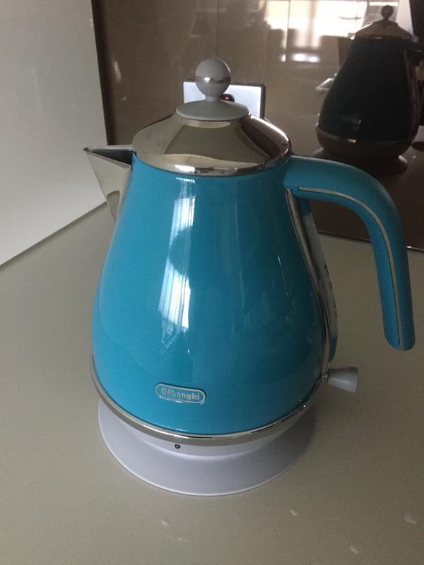 Home Appliances - DeLonghi Icona Capitals Kettle Azure