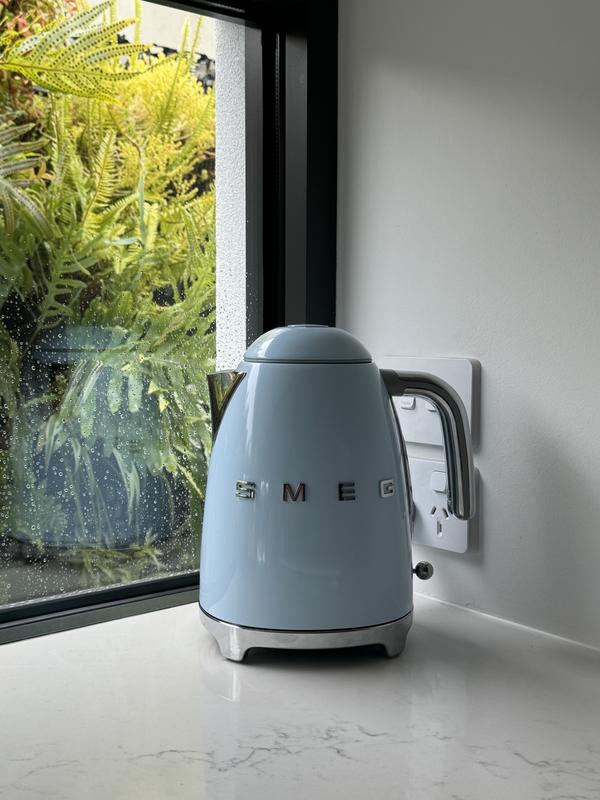 Myer smeg outlet kettle