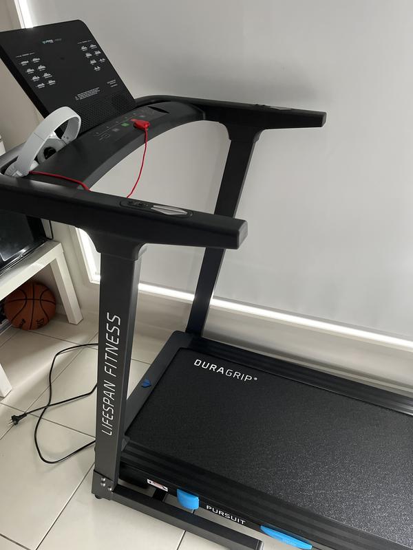 Pursuit treadmill with online fitlink