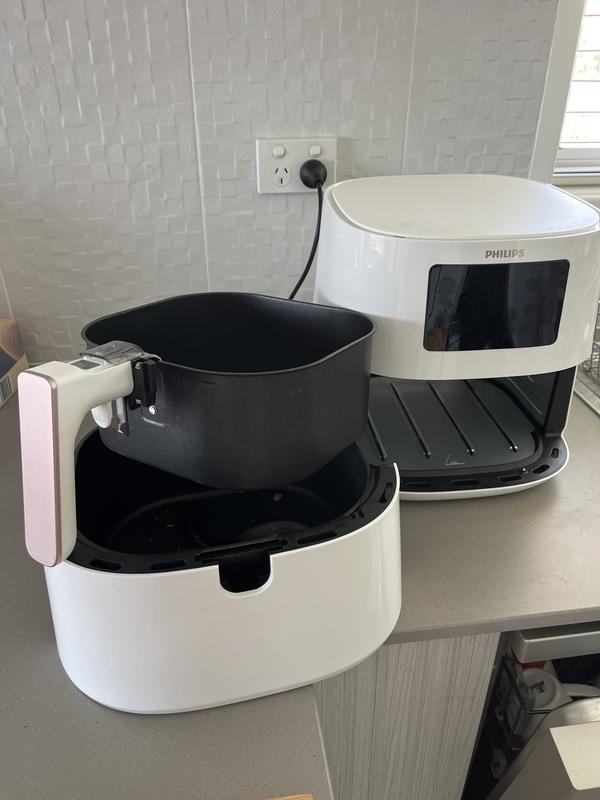 Philips Essential Digital XL Airfryer In White HD9270/21