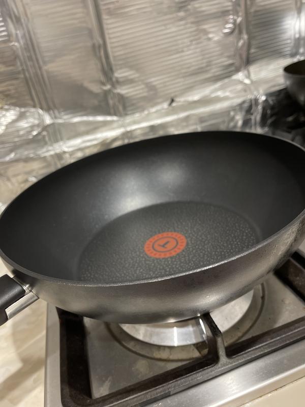 Poêle wok «Hard Titanium Pro» TEFAL, 28 cm de Ø