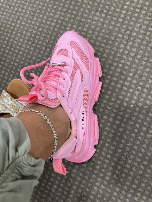 Steve madden light hot sale pink sneakers