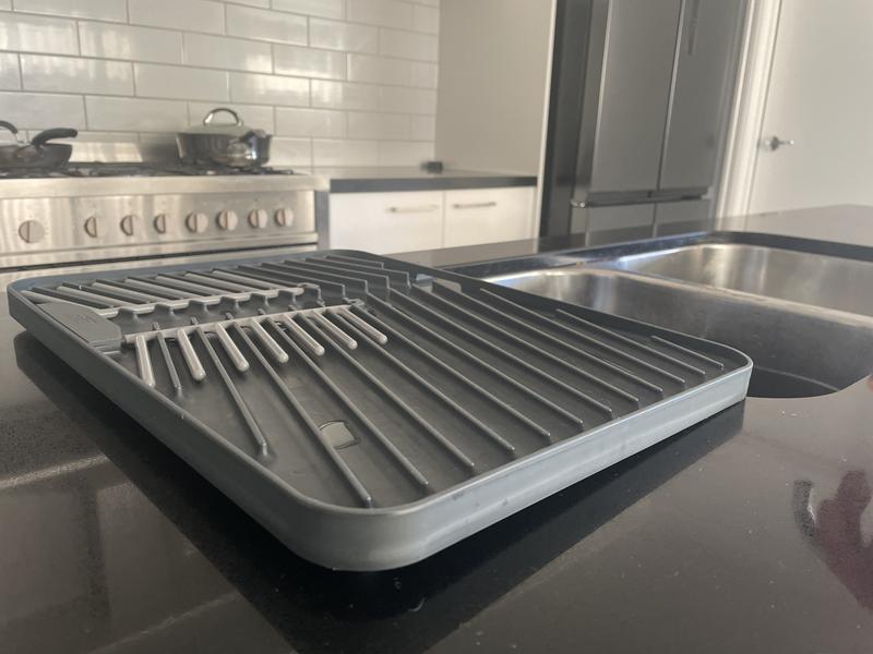 Flip-Up™ Gray Draining Board