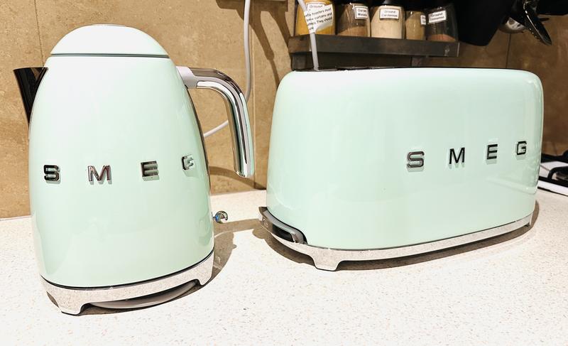 Pastel Green Smeg Toaster Kettle Set Kitchen Pastel Green Kettle