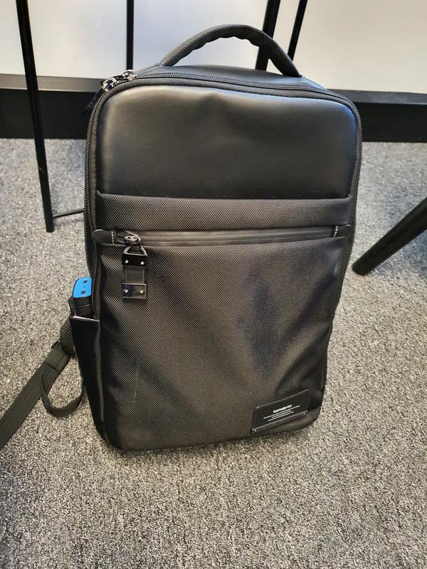 Samsonite vestor store backpack review