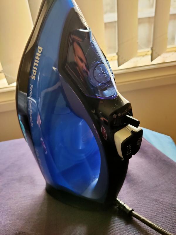Philips PerfectCare Steam In Iron Blue GC3920/24