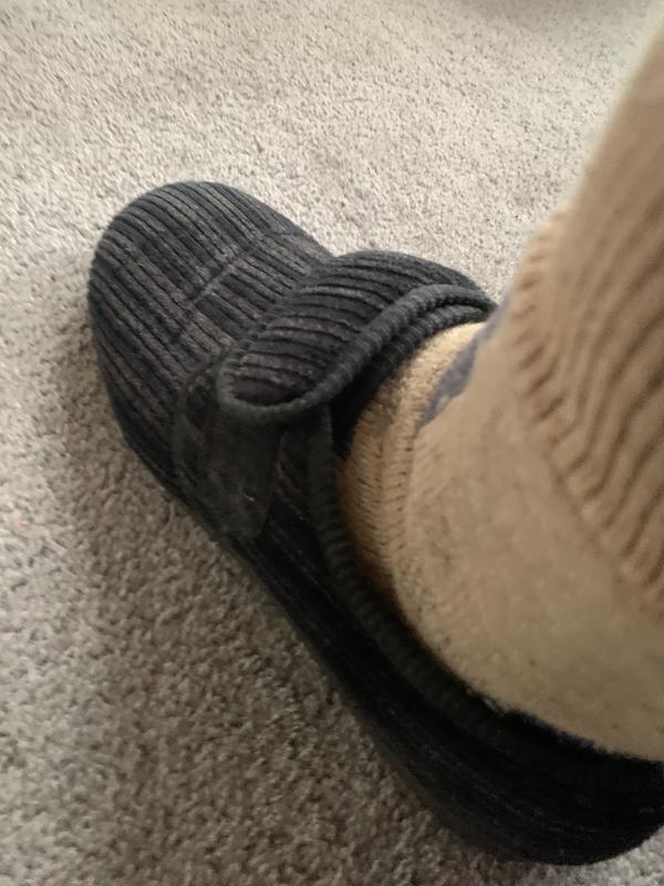 grosby slippers myer