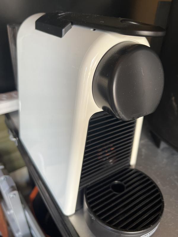 nespresso essenza mini ホワイト Essenza Mini Pure White | Original Coffee Machines