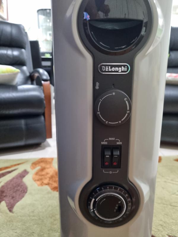 Delonghi RadiaS 2400W Oil Column Heater With Timer In White