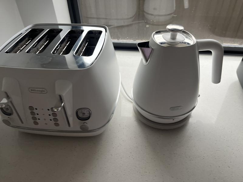 Delonghi distinta 2024 kettle white