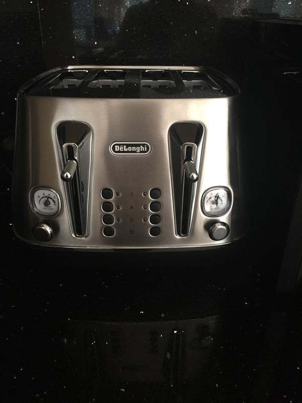 Distinta Moments 4 Slice Toaster – Black – National Product Review