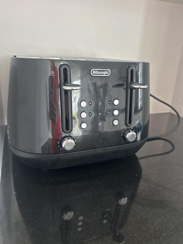 Delonghi Eclettica 4 Slice Toaster In Bold Black MYER