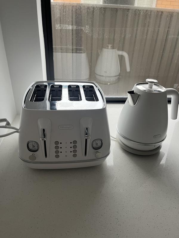 KBIN2001.W Distinta Moments Kettle Sunshine White De Longhi AU