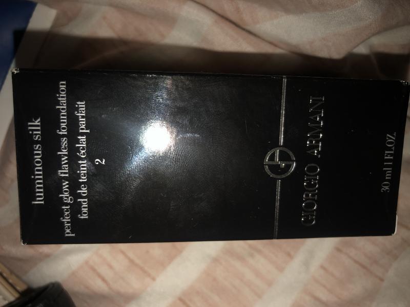 Giorgio armani luminous on sale silk foundation myer