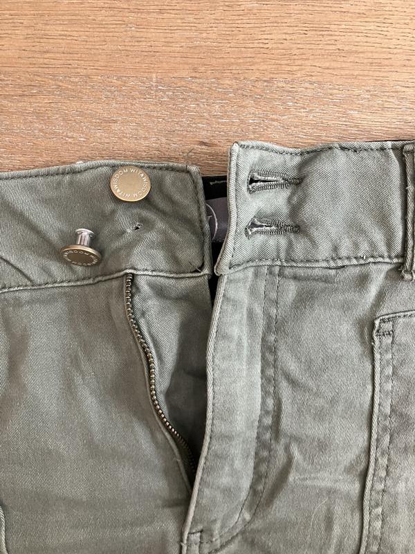 Review Thumbnail Image 0 227591173