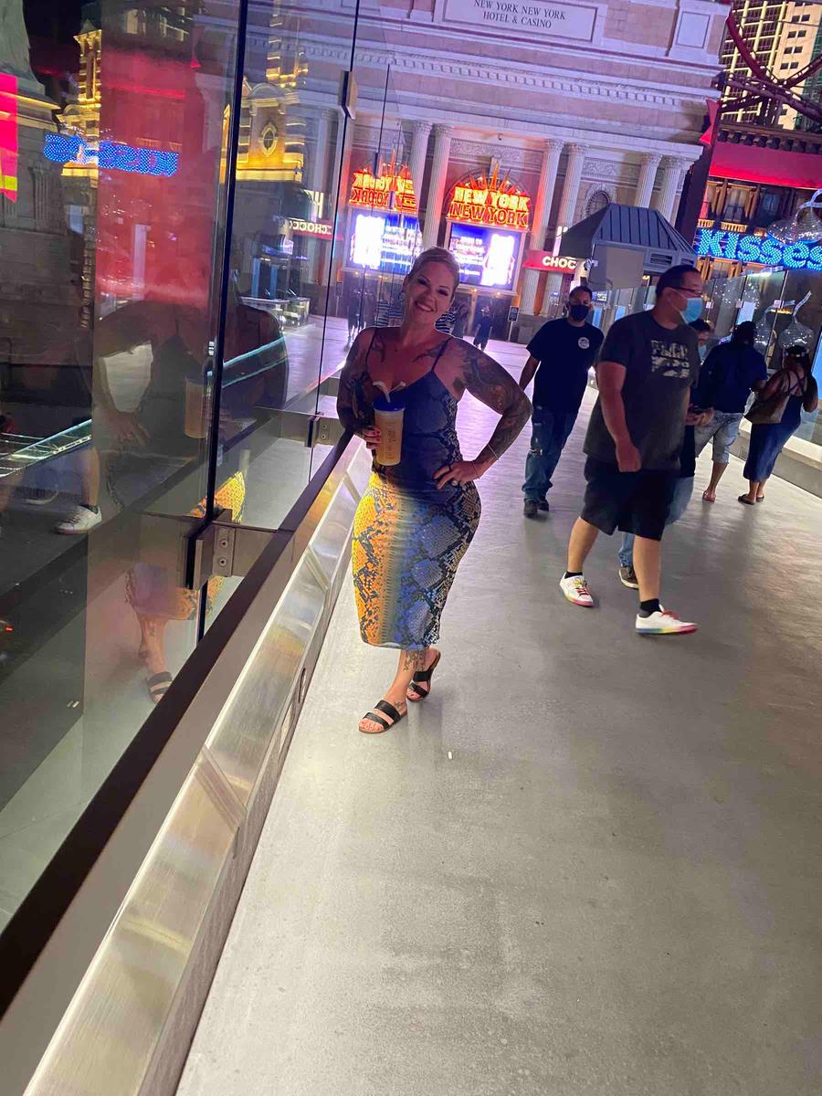 Review Thumbnail Image 0 199645987