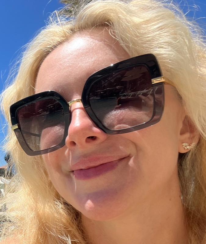 Review Thumbnail Image 0 233688443