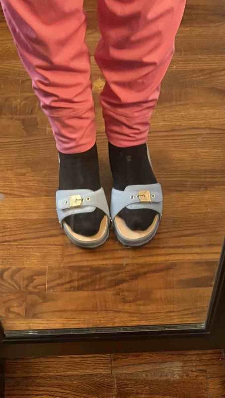 Review Thumbnail Image 0 245418902