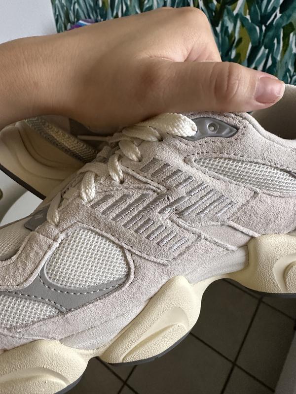 Review Thumbnail Image 0 243560062