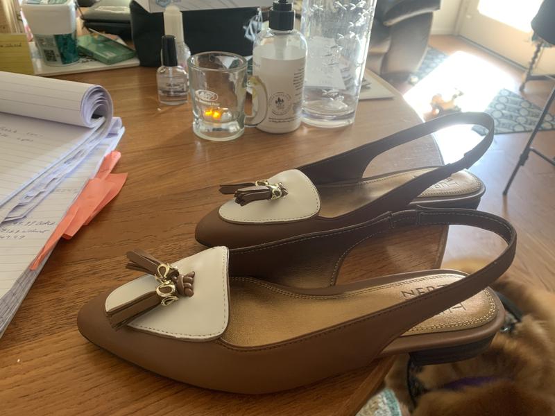 Review Thumbnail Image 0 239858621