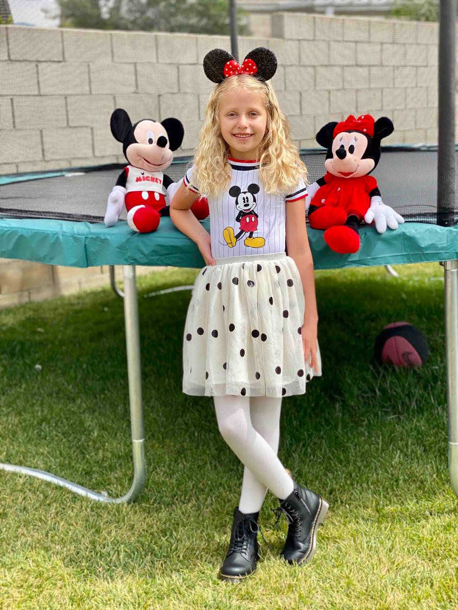 Review Thumbnail Image 0 196933175