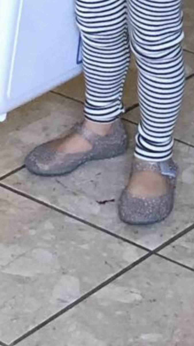 Review Thumbnail Image 0 207702741