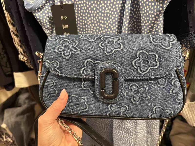 Review Thumbnail Image 0 243003504