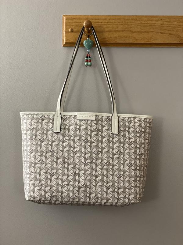 Review Thumbnail Image 0 234686937