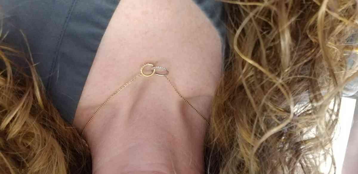 Review Thumbnail Image 0 194470377