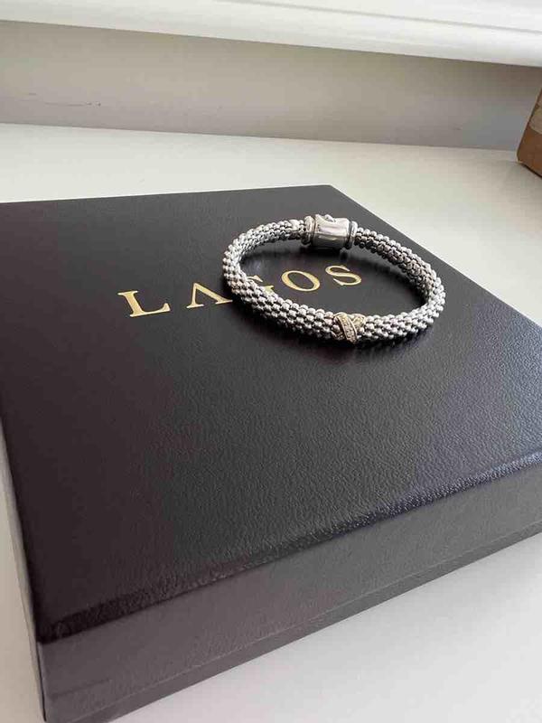 Review Thumbnail Image 0 215327557