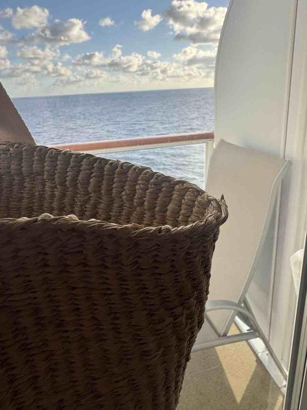 Review Thumbnail Image 2 232839976