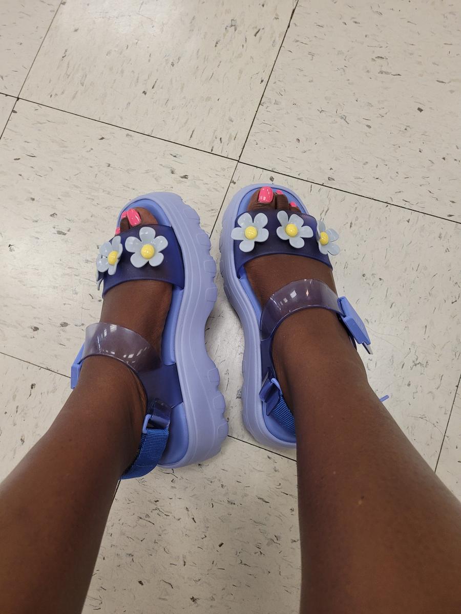 Review Thumbnail Image 0 209903729