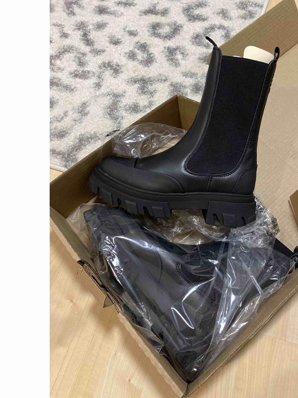 Review Thumbnail Image 1 214136751