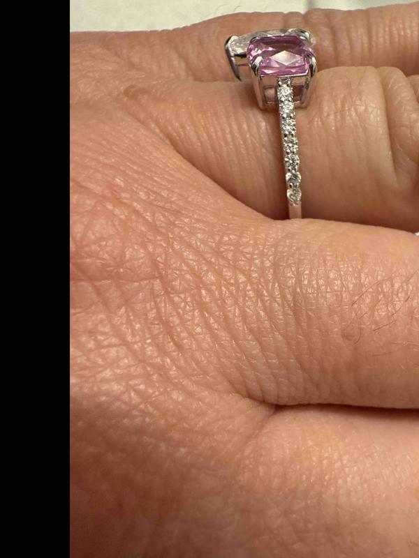 Review Thumbnail Image 2 238293784