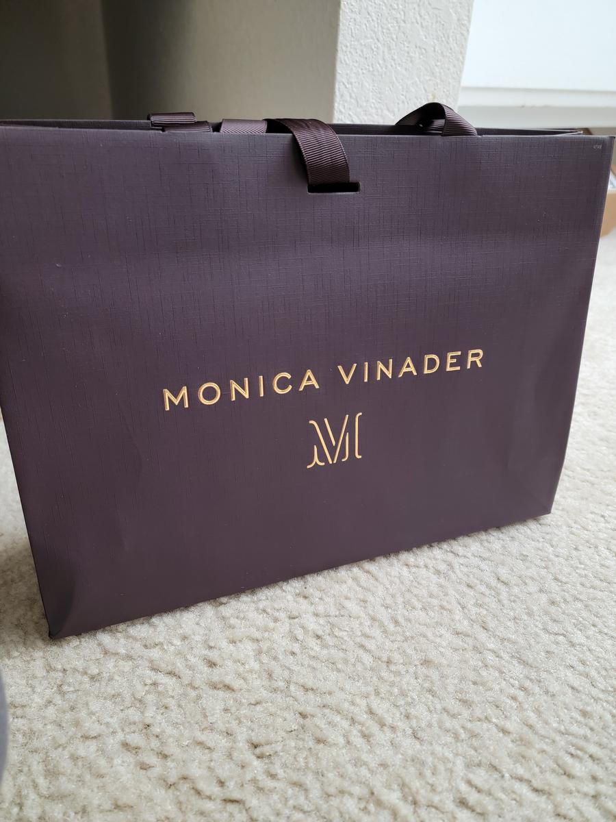 Review Thumbnail Image 0 209952193