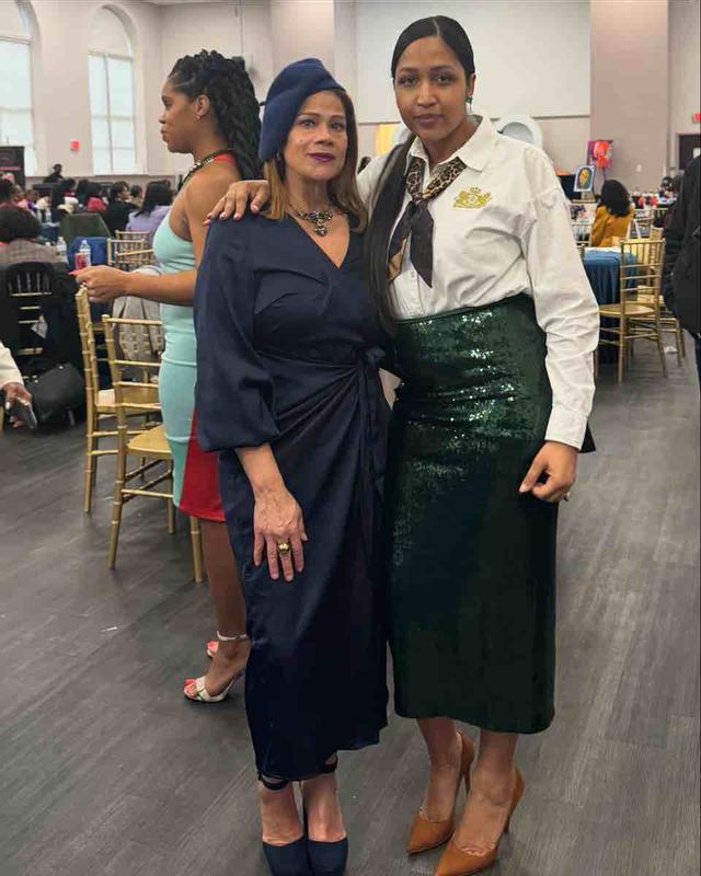 Review Thumbnail Image 1 240996392