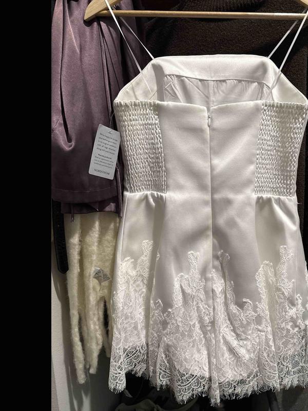 Review Thumbnail Image 1 250255367