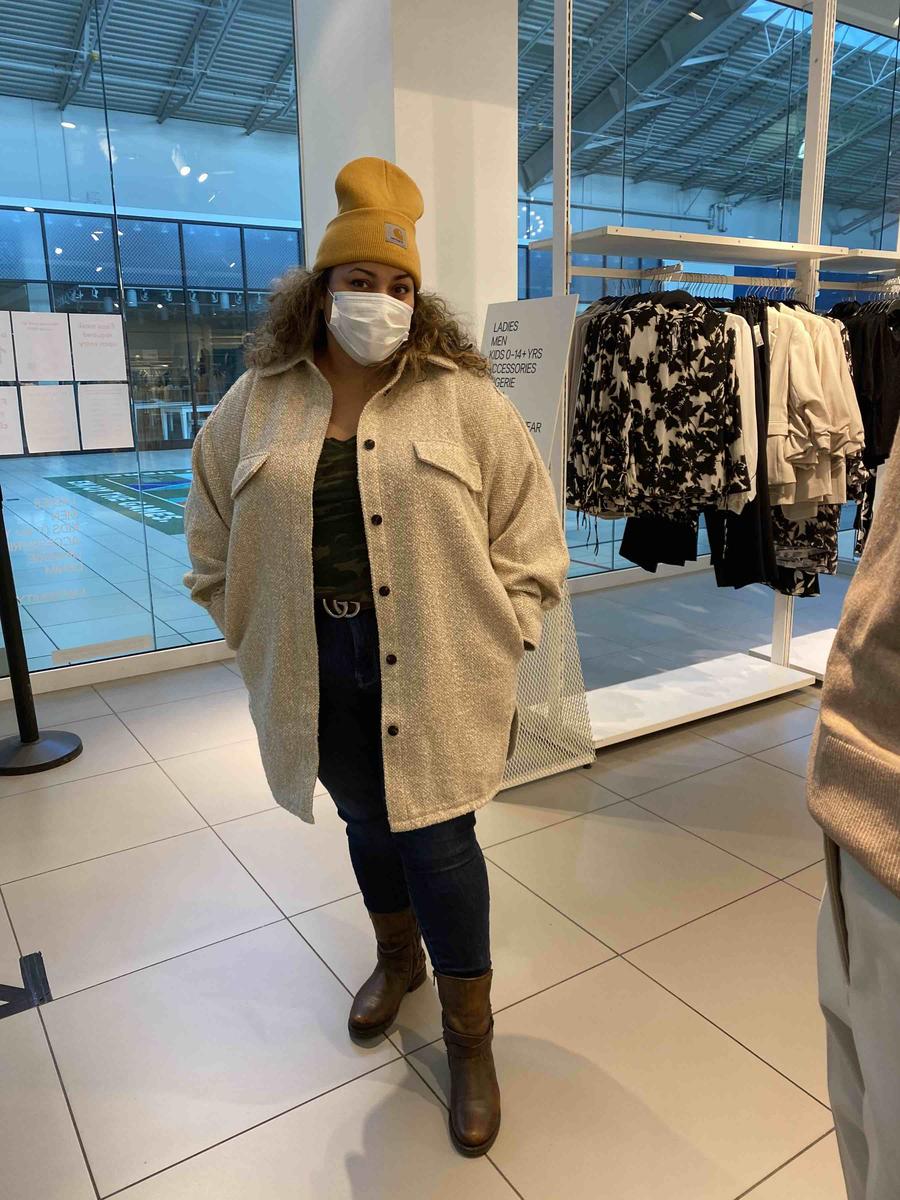 Review Thumbnail Image 0 204165154